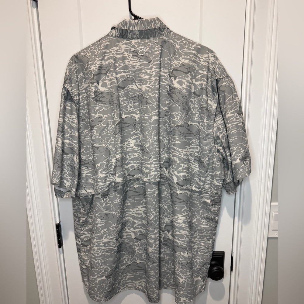 Magellan Outdoors Men’s Gray & White Camo Short-Sleeve Button-Down Shirt - Picture 4 of 4